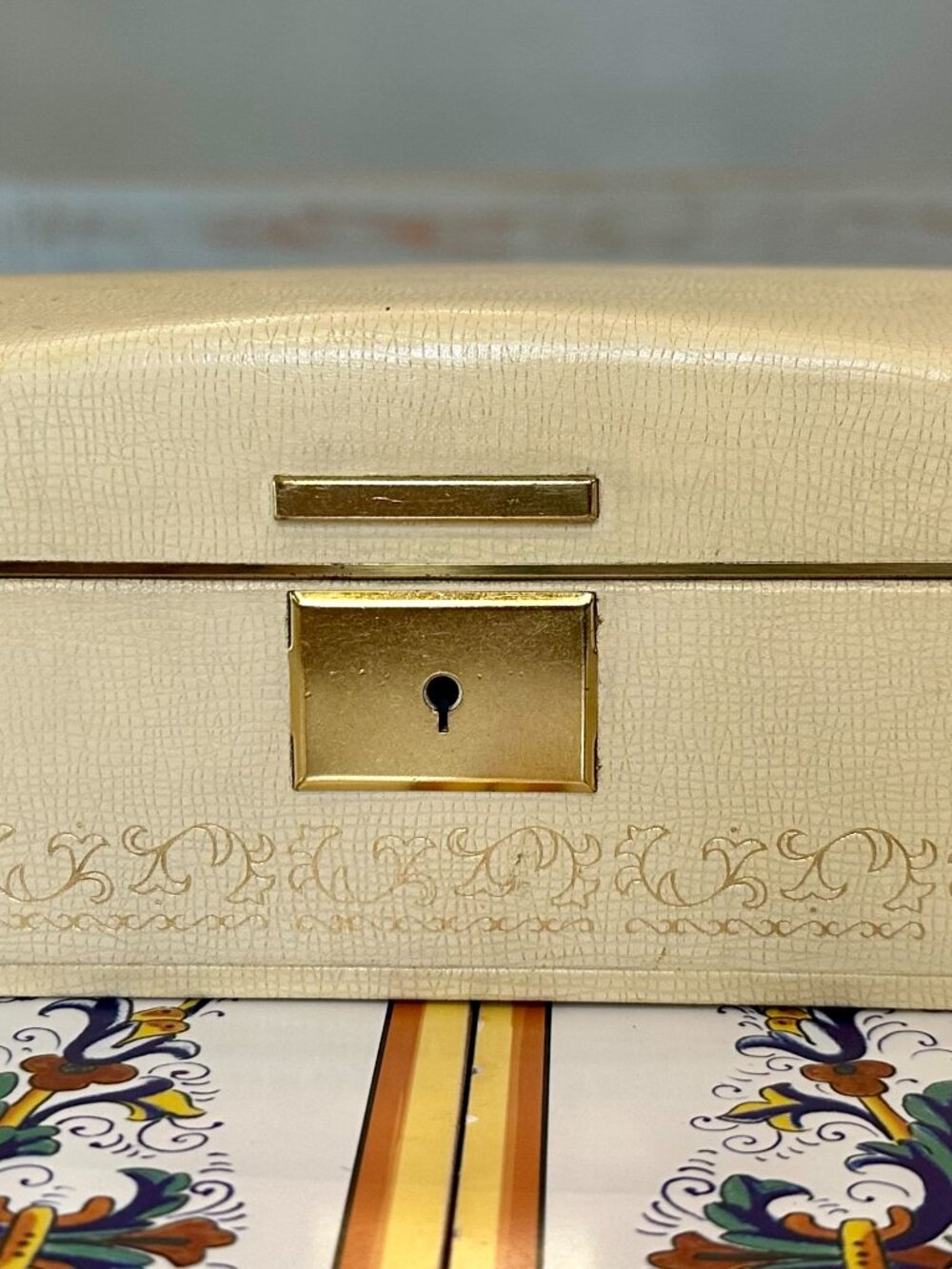 vintage mid-century Farrington jewelry box